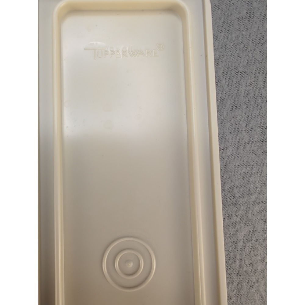 Vintage Tupperware Tall Rectangular Cracker Keeper Pantry Canister w Lid Cream - Picture 6 of 14